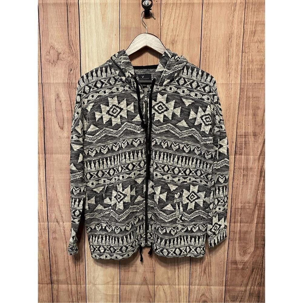 American Eagle Small black white grey Aztec print zip up hoodie sweatshirt
